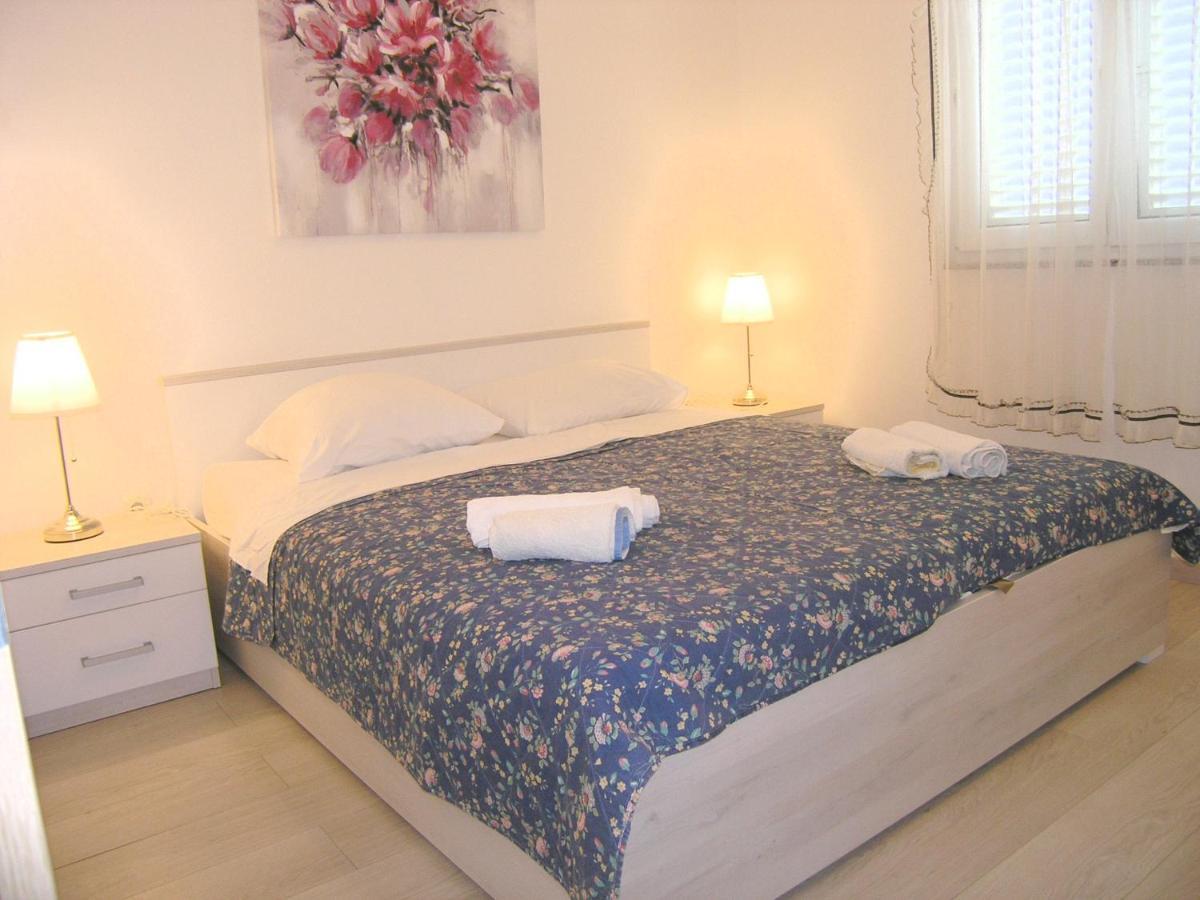 Apartments Sokolovic 克尔克 外观 照片