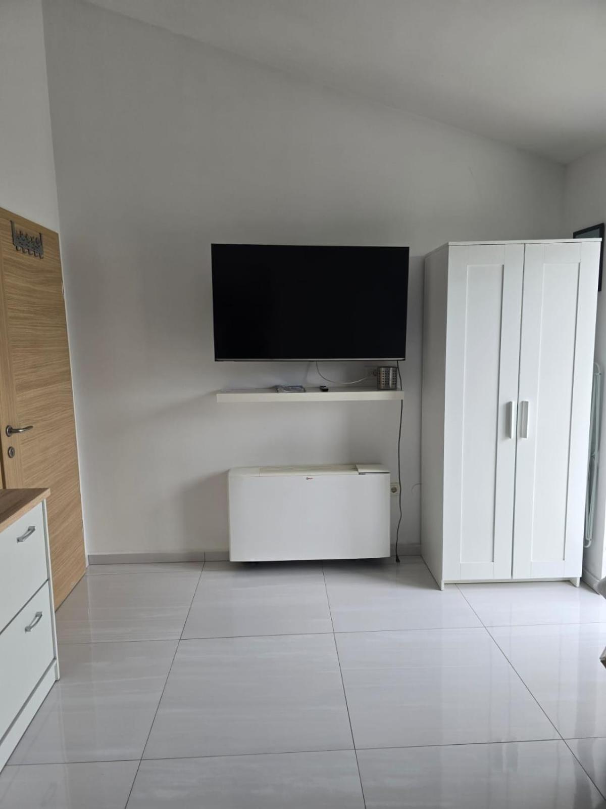 Apartments Sokolovic 克尔克 外观 照片