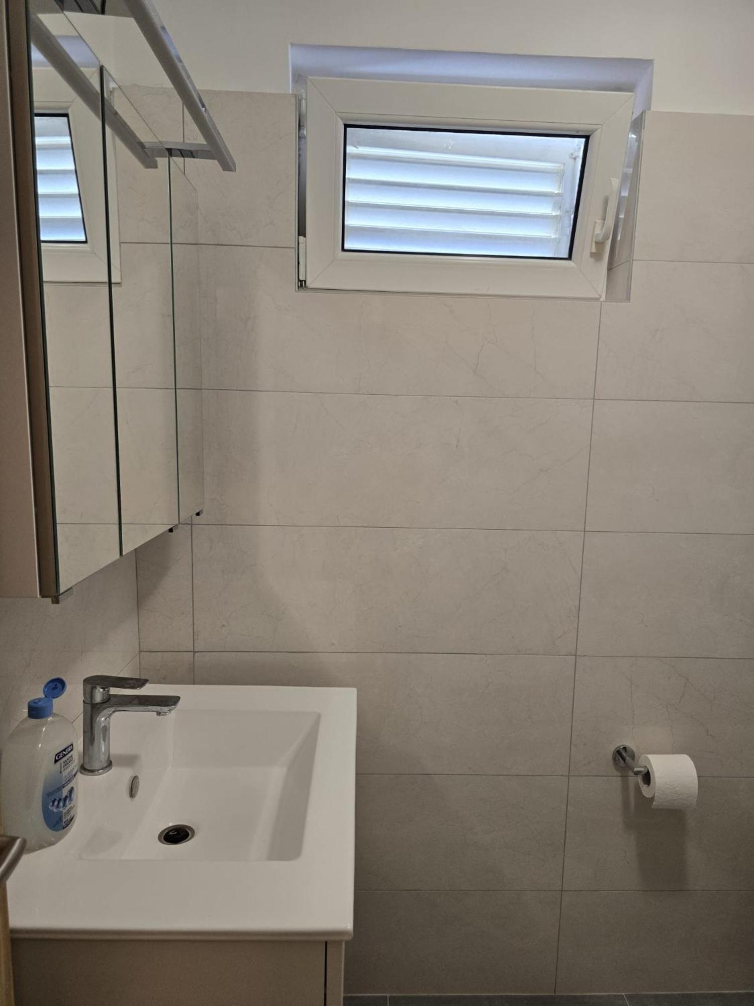 Apartments Sokolovic 克尔克 外观 照片