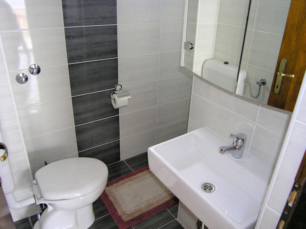 Apartments Sokolovic 克尔克 外观 照片